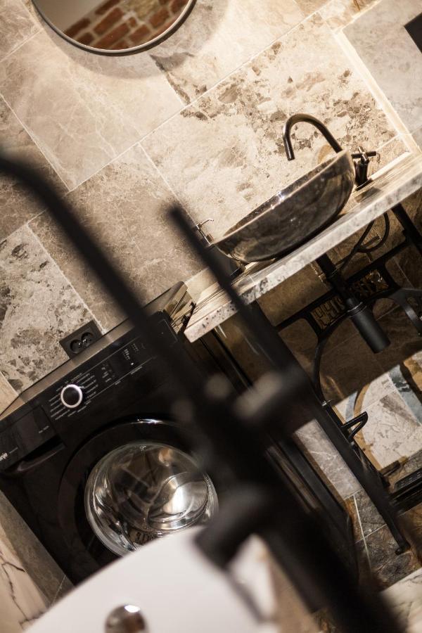 Stylish In Old Town Apartment *